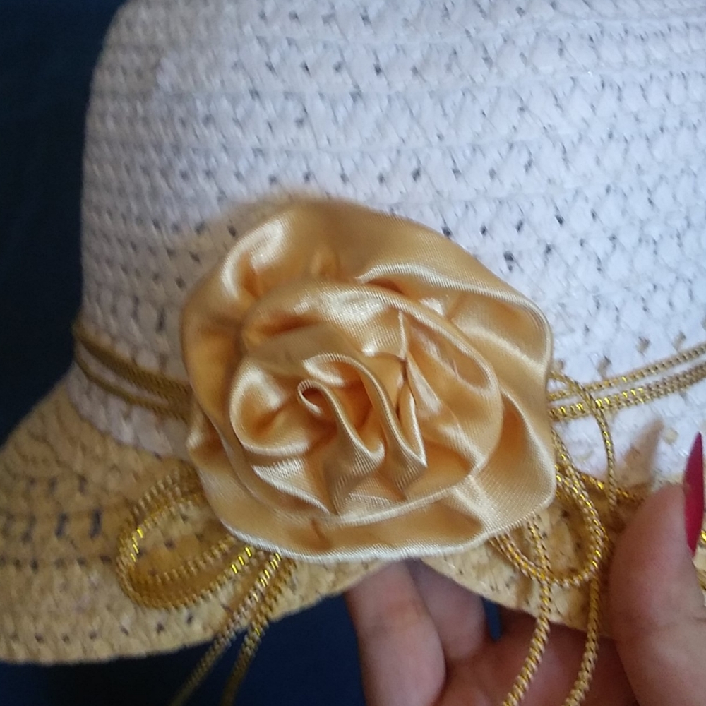 Hat - Picture 3 of 4